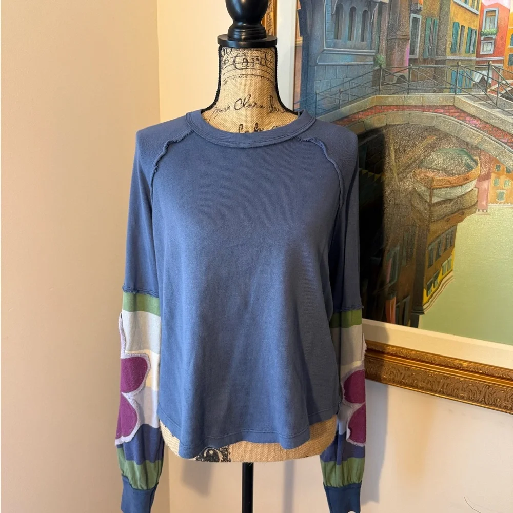 Free People Petunia Tee -  Floral Appliqué Sleeves - M - NWT - Picture 5 of 9